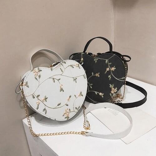 2021 Lace Shoulder Bag Peach Heart Women Bags Embroidery Handbag Portable Girl Diagonal Bag Heart-shaped Chain Bag For Girl