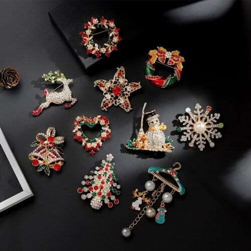 18 Styles Christmas XMAS Brooches Lapel Pin Crystal Santa Snowman Wreath Elk Bells Tree Jewelry Happy New Year Gift for Friends