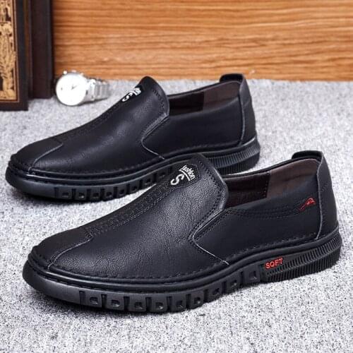 Mens Soft Leather Handmade Stitching Spring 2021 New Fashion Casual Leather Shoes Mens Selected Leather Driving Shoes