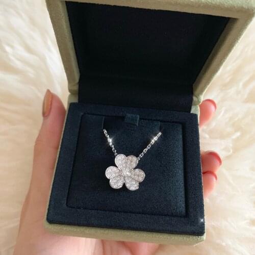 Blingbling Crystal Clover Necklace for Women Best Quality Pendants Necklaces Party Statement Luxury Chain Jewelry Z112