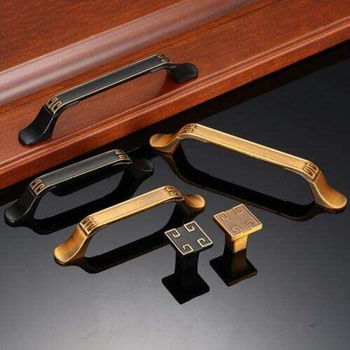 Retro European Yellow bronze/Black Cabinet Handles Kitchen Cupboard Wardrobe Door Pulls Drawer Knobs Furniture Handle Hardware