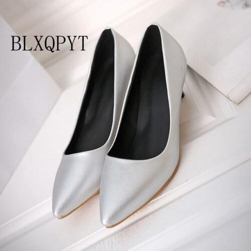 Big Size 34-45 Shoes Woman 2017 New Arrival Wedding Ladies Low Heel Shoes Fashion Sweet Dress Pointed Toe Women Pumps T330