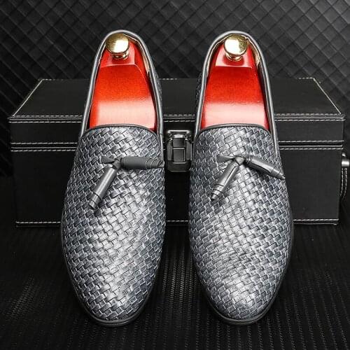 Brand Tassel Men Leather Shoes Retro Flat Men Boat Shoes Large Size 48 Moccasin Homme Weave Men Loafers Party Men Dress Shoes
