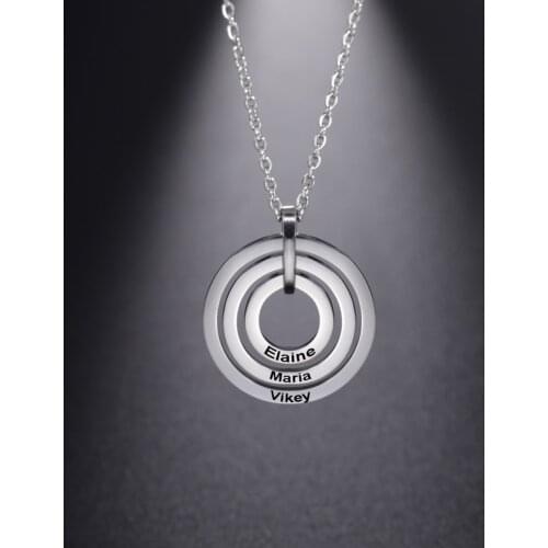 Sipuris Custom Name Necklace For Family Stainless Steel Personalized Engraved Name Round Pendant Necklace Jewelry Family Gift