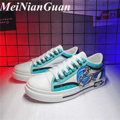 Light Flat Sneakers Man Couple Luxury Brand Mens Sneaker Street Anime Lace-up Fashion Breathable Comfort Casual Man Shoes CW