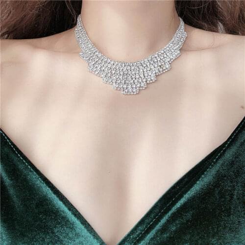 Fashion trend womens Crystal Necklace luxury geometry high grade Rhinestone Necklace shiny crystal necklace banquet jewelry