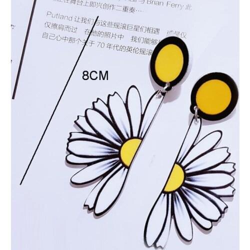 2021 Women Punk Earrings Daisy Pandent Earrings Charm Hip Hop Girls Gift Cute Stud acrylic jewelry Evening Party Earring