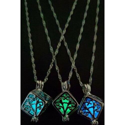 2020 Glowing Necklace Stone Tree Pendant Necklace Fashion Charm Luminous Silver Plated Women Jewelry Hollow Luminous Stone Gifts