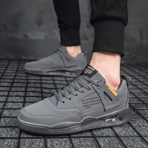 New White Casual Shoes Men Breathable Sneakers Fashion Light Movement Shoes Thick Bottom Mens Shoes