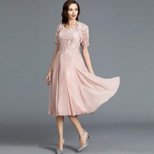 New Charming Blush Pink Two Pieces Lace Short Mother of the Bride Dresses With Jacket Sleeveless Wedding Party Gowns Knee Length