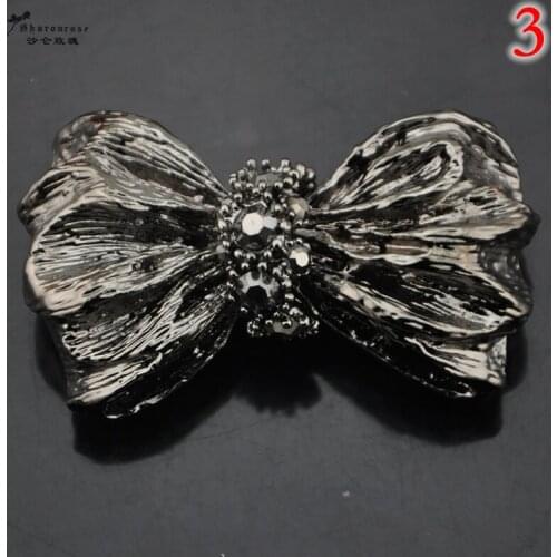 NEW fashion High grade metal rhinestone buckles buttons for fur coats and garment and coat clothing accessories
