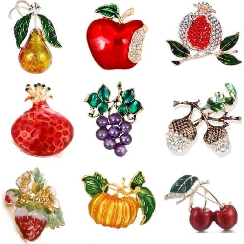 Grapes apple Banana pear Cherry Pumpkin Strawberry Brooches For Women Fruit Pins Enamel Vintage Jewelry Coat Accessories Gift