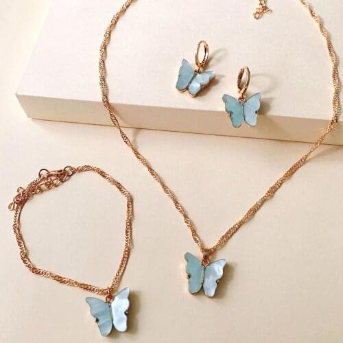 2020 New Bohemian Candy Color Butterfly Pendant Necklaces For Women Trendy Gold Color Chian Necklace Fashion Jewelry