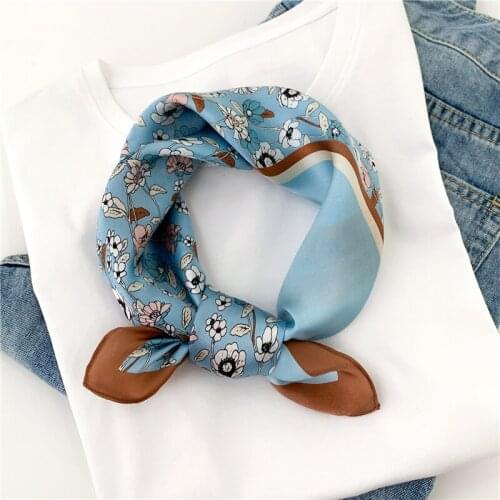 2021 New Real Silk Floral Scarf Small Square Scarves Fashion Neckerchief Women Bandana Print Neck Hairband Female Foulard