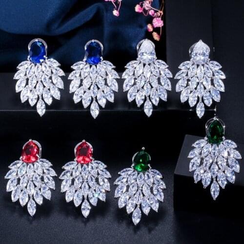 QTT 925 Sterling Silver Womens Earring Temperament Feather Dangle Dazzling CZ Silver Luxury Earrings Ladies Wedding Jewelry