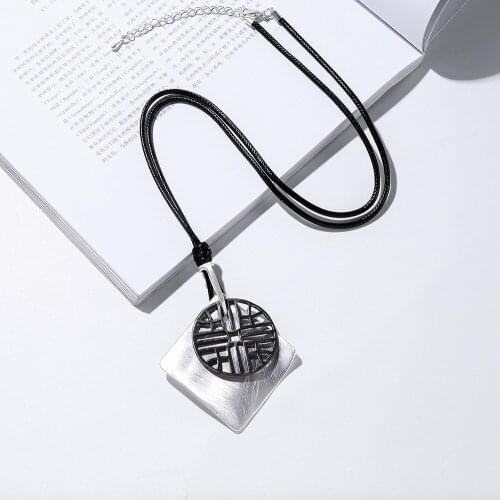 Simple Design Hollow Round Square Pendant Necklace for Women Geometric Metal Long Chain Female Summer Jewelry Accessories