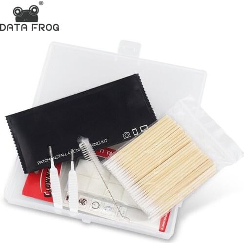 DATA FROG Brush Cleaning Tool For Nintendo Switch Security Cleaning Brushes Kit Swab Support for Earphone/Camera/Android/Iphone