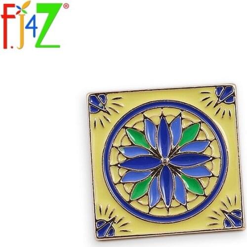 F.J4Z Hot Sale New Arrival 11styles Fashion Stylish Colorful Enamel Checker Patterns Costume Brooch Pins Accessories For Women