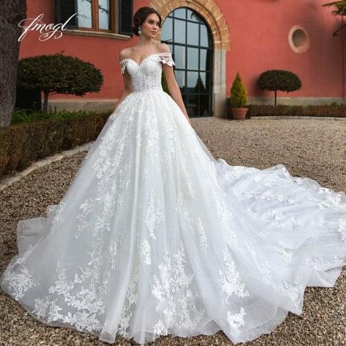 Fmogl Sexy Boat Neck Lace Princess A Line Wedding Dresses 2021 Off The Shoulder Appliques Chapel Train Vintage Bridal Gowns