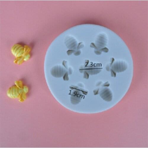 Silicone Mold Cute Small 3D Little Bee Designer Diy Cartoon Animal Cake Decoration Candle Soap Clay Soft Pottery Epoxy Mold
