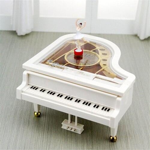 New 2021 Fashion Life Music Boxes Clockwork Type Rotary Classical Ballerina Girl On The Piano Music Box Gifts