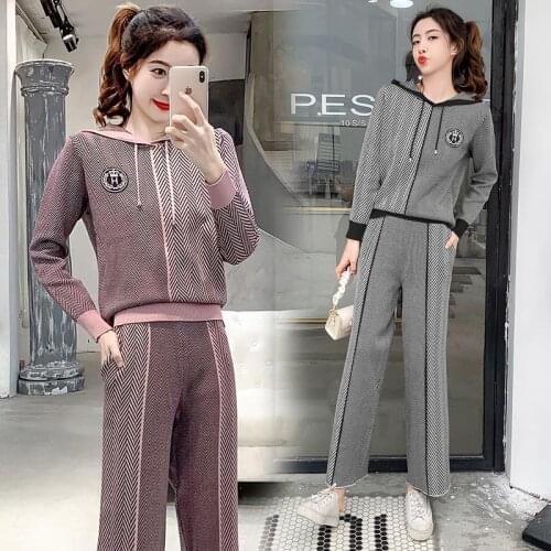 Two-piece Womens Autumn and Winter New Age-reducing Fashion Knitted Sweater Sports Suit Hooded Casual Two-piece Suit