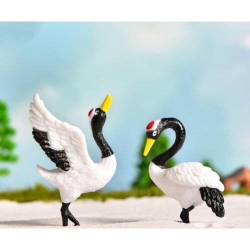 3Pcs Figurine Red-crowned Crane Display Molds No-toxic Plastic Imitation Crane Display Mold for Potted Plant Home Decoration
