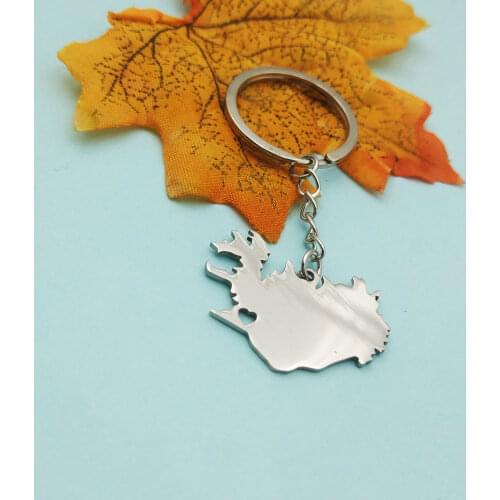 Stainless steel Iceland Map Keychain Geometric Country Map Heart Pendant Key Ring Women Bag Pendant Jewelry Gift for Irishman