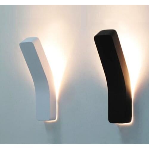 Nordic European Wall Lamp Indoor Stair Night Lighting Led Lamp Bathroom Mirror Iron Wall Light Home Decorations for Living Room