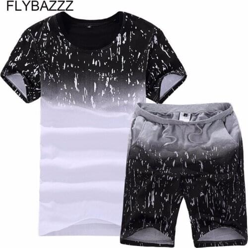 New Summer Men Running Suit Print Beach Vacation Tracksuit Men Sportswear Set Mens Clothing 2Pcs T Shirt Shorts Mens Sports Set