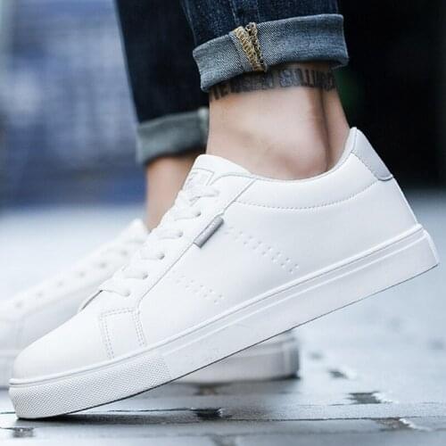 Men Flats Sneakers Lace-up Man Casual Shoes Light Comfortable Breathable Walking Sneakers Board Shoes Tenis Masculino Zapatillas