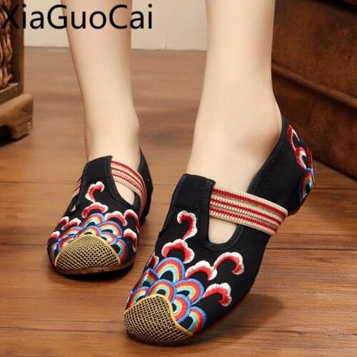 Breathable Embroidered Women Flat Shoes Wedges Womens Casual Shoes National Style Low Heels Rubber Flats