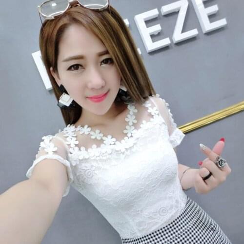 Lace bottoming shirt women short summer Korean short sleeved sexy Slim V-neck mesh stitching backless T shirt female summer