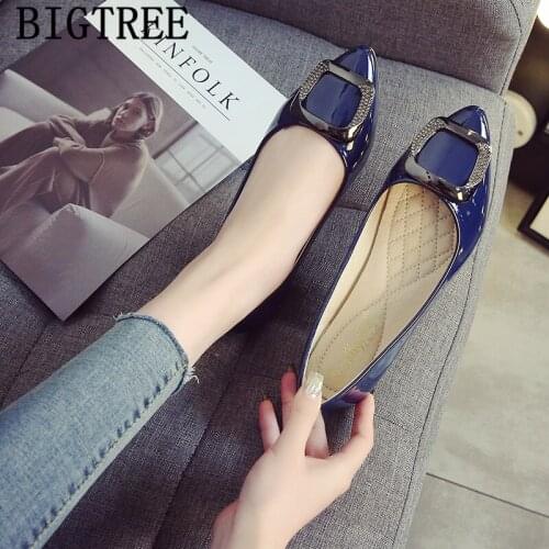 Glitter Shoes Rhinestone Flat Shoes Women Black Boat Shoes Women Pointed Toe Flats Sepatu Wanita Korea Chaussures Femme Zapatos