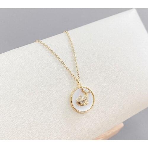 BOTU 2021 New Fashion Short Dolphin Necklace Personalized Round Shape Pendant Necklace Creative Female Ornament for Women
