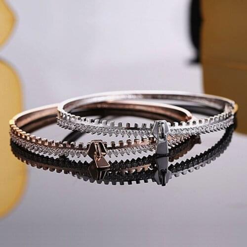 Q.softsound Wrist Bracelets