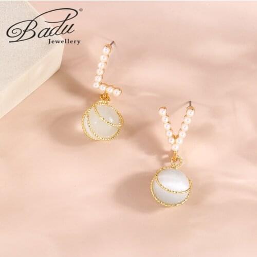 Badu Elegant and Exquisite Asymmetry Letter Opal Stud Earrings for Woman 2021 New Classic Jewelry Party Girls Unusual Earrings