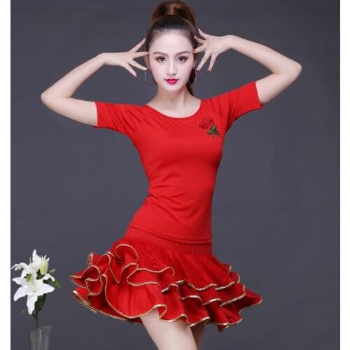 Womens Square Dance Costumes New Set Short Sleeve Embroidered Tops Half-length Skirt Latin Dance Costume Two-piece Set TB190420