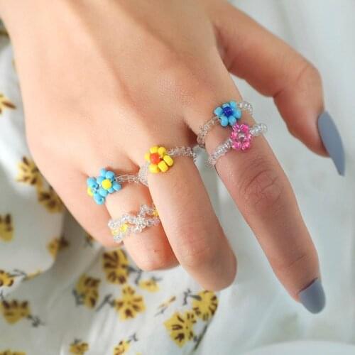 5 Pcs/Set Female Fashion Glass Beads Handmade Beaded Elastic Rope Adjustable Weave Flower Rings Set For Women Girls Jewelry Gift