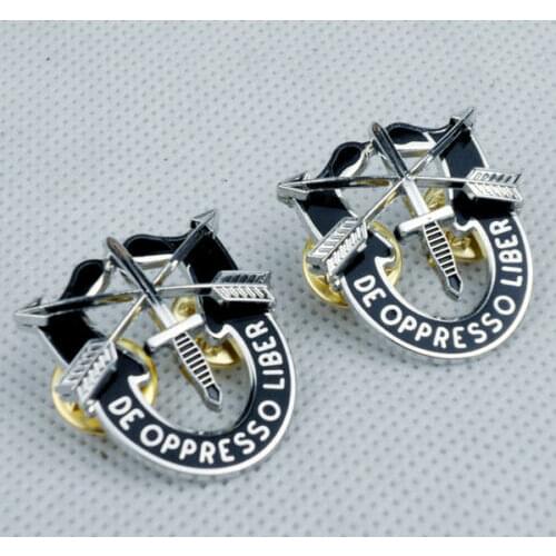 PAIR US Army Special Forces Beret Cap Badge De Oppresso Liber Badge Pin Military Store 5605101