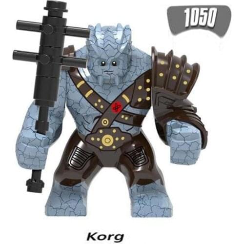 Revenge Superhero Large Minifigure Black Panther Hulk Tyrant Thanos Batman Dangerous Venom Childrens Educational Toys