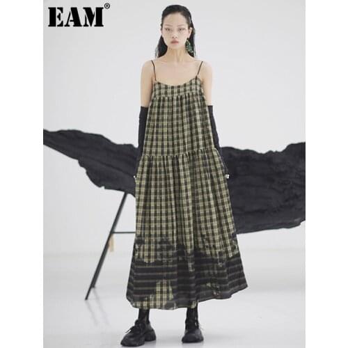 [EAM] Women Army Green Plaid Stitch Long Spaghetti Strap Dress New Sleeveless Loose Fit Fashion Tide Spring Summer 2021 1W977
