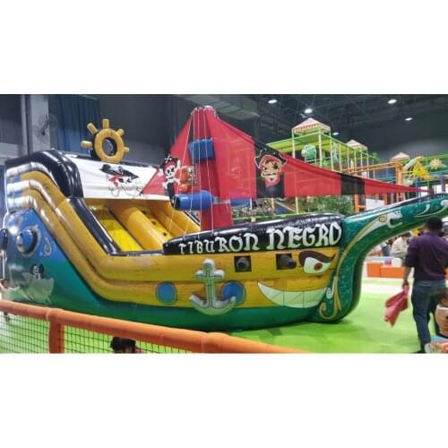 New style giant inflatable ship castle bounce pirate ship castle amusement park