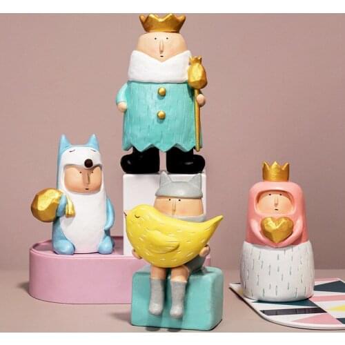 Animal Kingdom Figures Kids Room Decoration Accessories King Queen Dolls Modern Cartoon Cute Kids Figurines Colorful