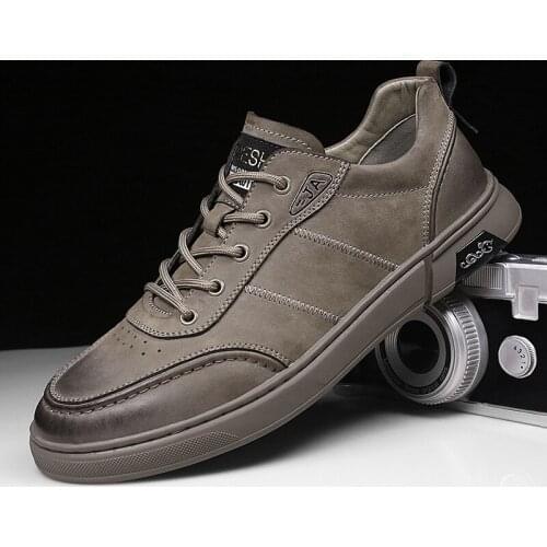 Spring Retro Leather Mens Casual Shoes Luxury Genuine Leather Mens Flat Borad Shoes Outdoor Jogging Lace Up Mens Sport Shoes