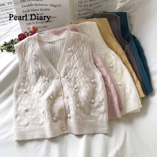 Pearl Diary Spring Autumn Outerwear Warm Knitted Vest Button Front V Neck Pom Pom Argyle Pattern Korean Style Elegant Vest New