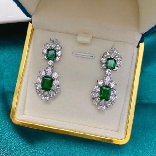 100% S925 Sterling Silver Green High Carbon Diamond Bridal Drop Earrings Sparkling Engagement Party Vintage Jewelry Wholesale