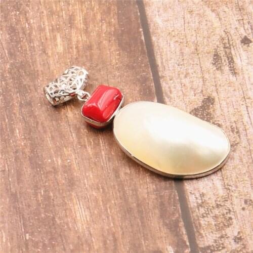 Romantic Natural White Abalone Shell Inlaid Red Coral Accessories Necklace Pendant Fashion Jewelry Womens Beads Gift Y562