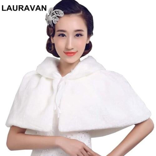 Hot Sale Cheap Outerwear 2020 New Arrival Ivory Faux Fur Shawl Wrap Bride Formal Dress Winter Cape Bride Wedding Jackets Wrap