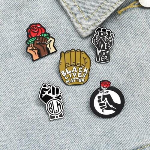 Powerful BLM Rist Enamel Pins Black Lives Matter Brooches Lapel Pin Shirt Bag Everyone Lives Matter Badge Jewelry Gift for